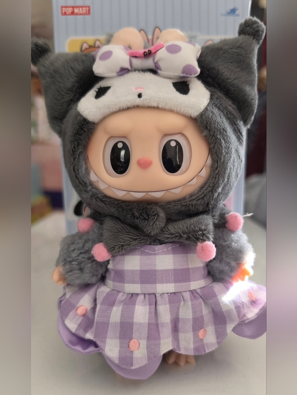 THE MONSTERS X Sanrio Characters Series Vinyl Plush Pendants "Kuromi" - Picture 11 of 12